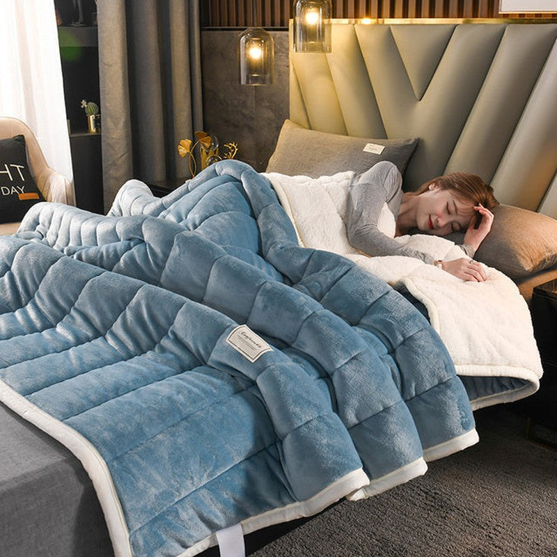 FalkenStil Blankets CozyNest - Premium Lamme Fleece Decke für Ultimativen Komfort