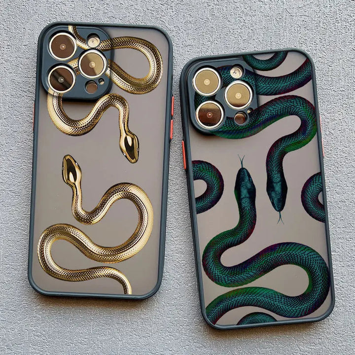 FalkenStil Schlangenmotiv iPhone Hülle mit Metallic Schlangenmotiv iPhone Hülle mit Metallic-Finish