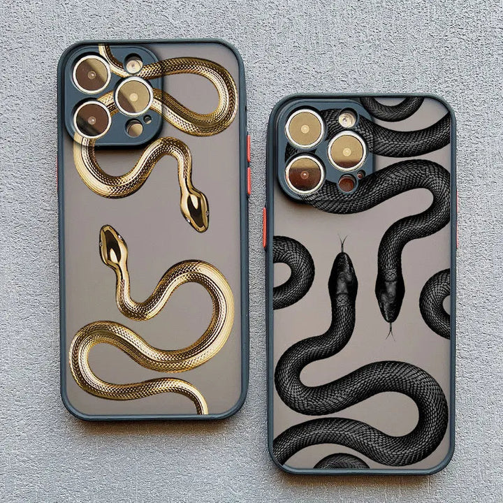 FalkenStil Schlangenmotiv iPhone Hülle mit Metallic Schlangenmotiv iPhone Hülle mit Metallic-Finish