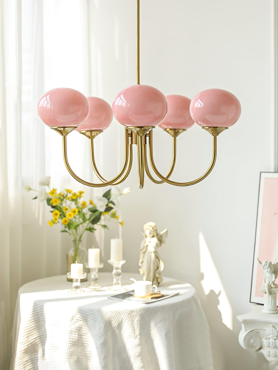 Stilvolle Marshmallow Kroonluchter mit Gold und Rosa